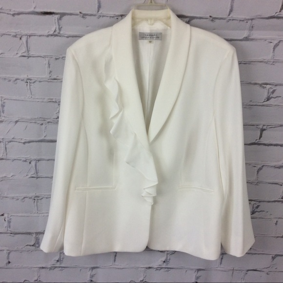 Tahari ASL Ruffle Shawl Collar Pant Suit, Size 22W - Picture 4 of 16